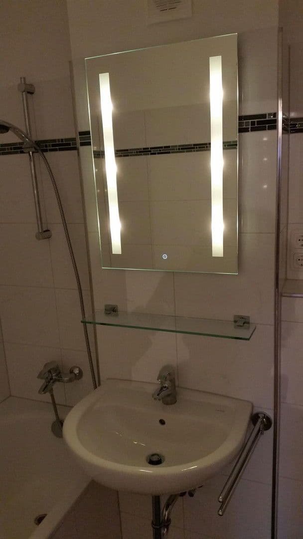 Prenájom bytu 3-izbový 63 m², Salbauerstrasse 5, München, Bavorsko Prenájom bytu 3-izbový 63 m², Salbauerstrasse 5, München, Bavorsko