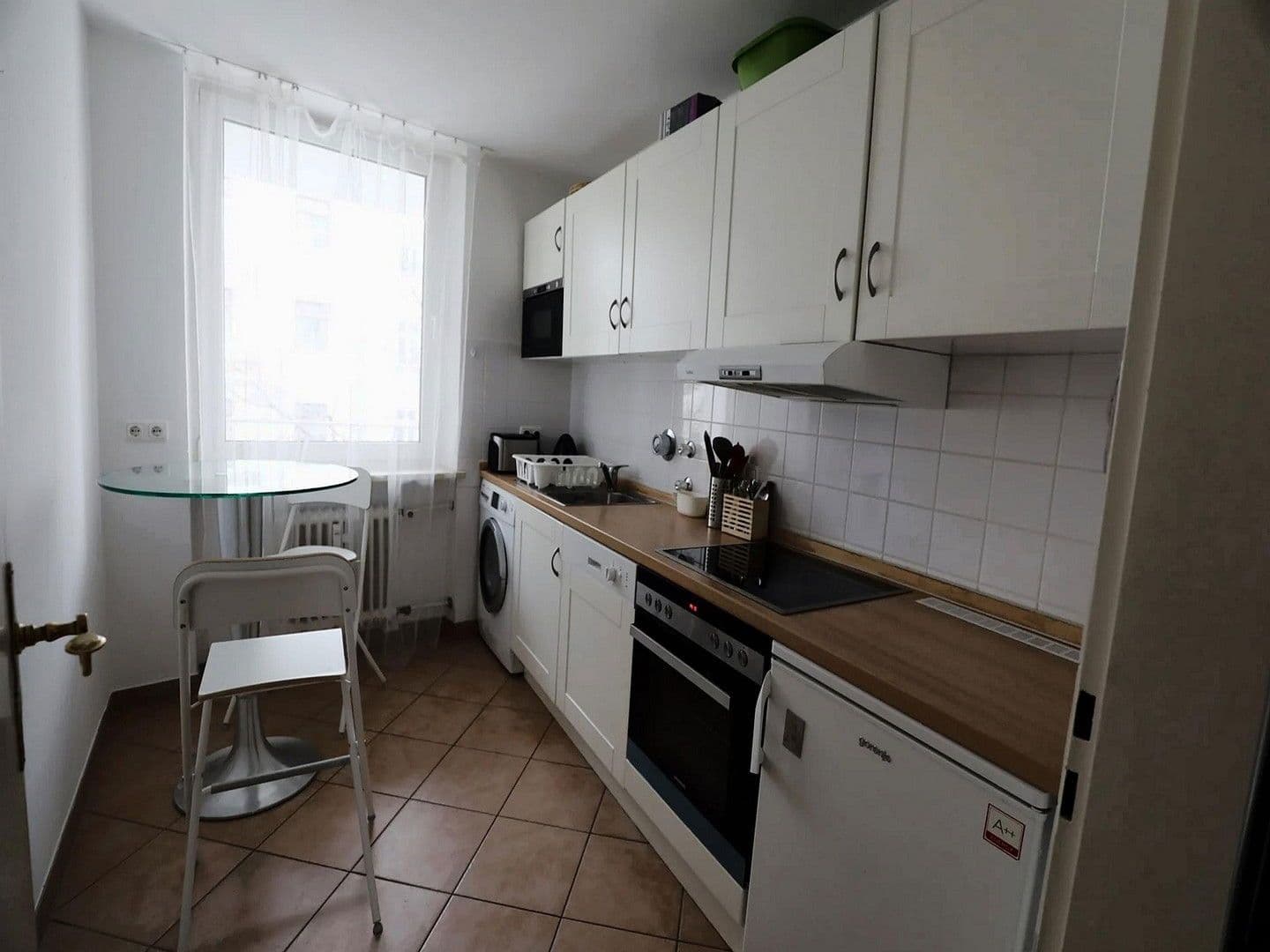 Prenájom bytu 2-izbový 60 m², München, Bavorsko Prenájom bytu 2-izbový 60 m², München, Bavorsko