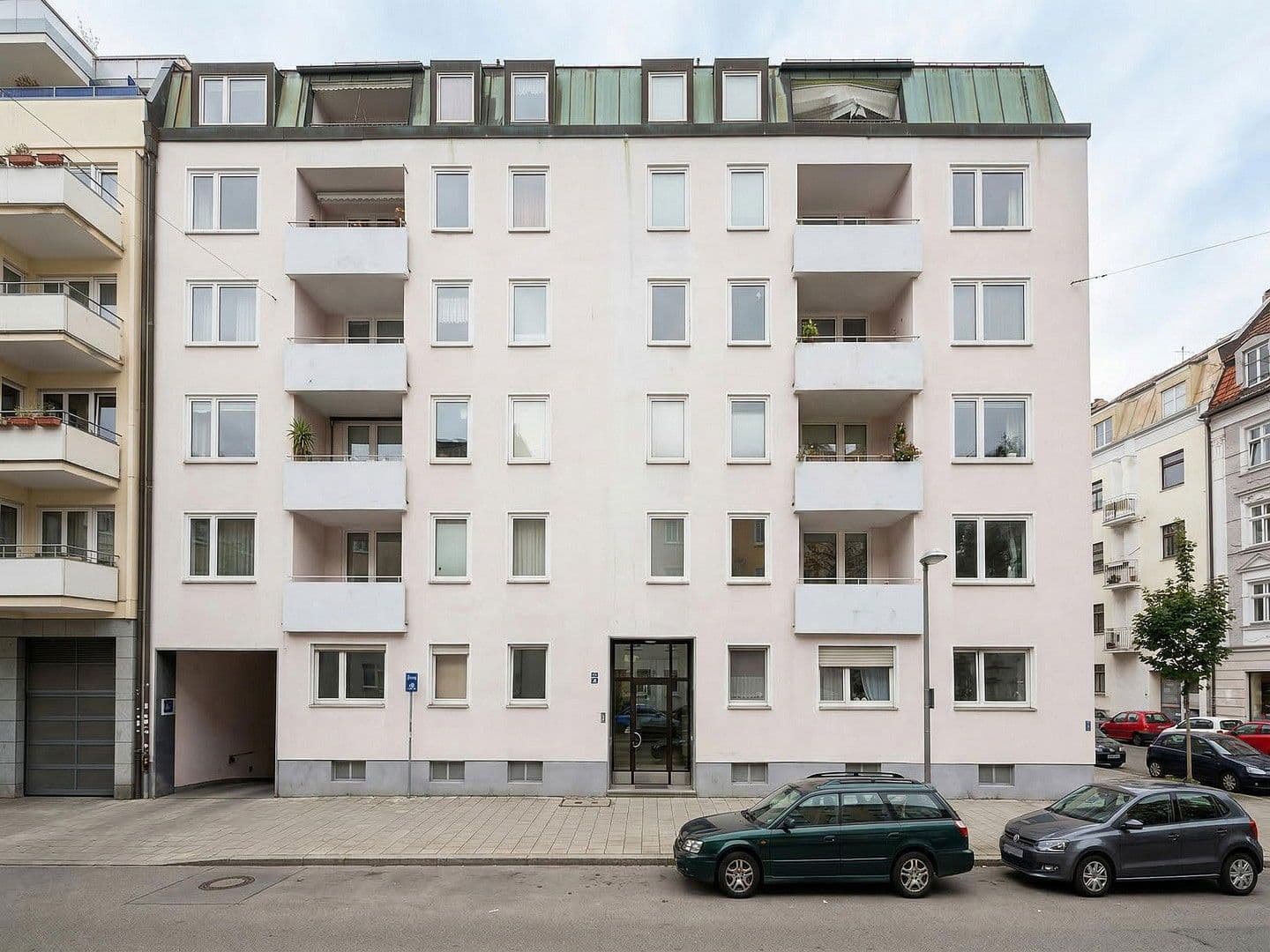 Prenájom bytu 2-izbový 60 m², München, Bavorsko Prenájom bytu 2-izbový 60 m², München, Bavorsko