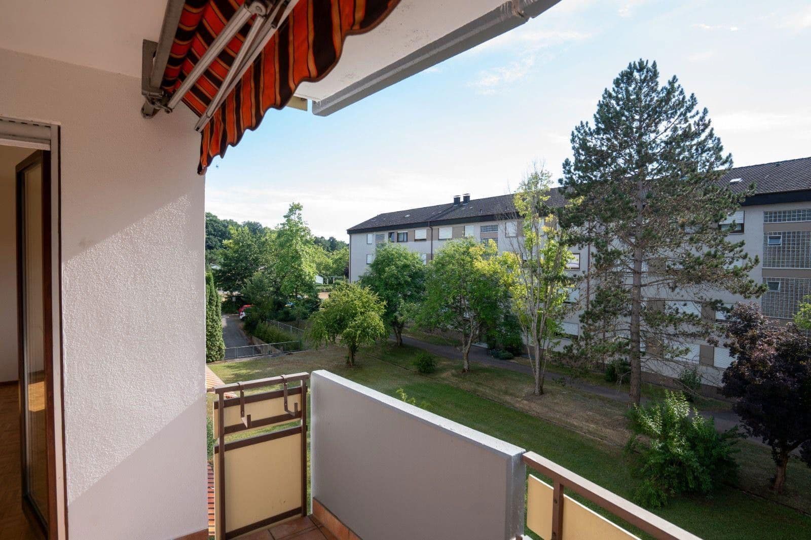 Predaj bytu 4-izbový 100 m², Blauenstraße 17, Singen (Hohentwiel), Bádensko-Wurttembersko Predaj bytu 4-izbový 100 m², Blauenstraße 17, Singen (Hohentwiel), Bádensko-Wurttembersko