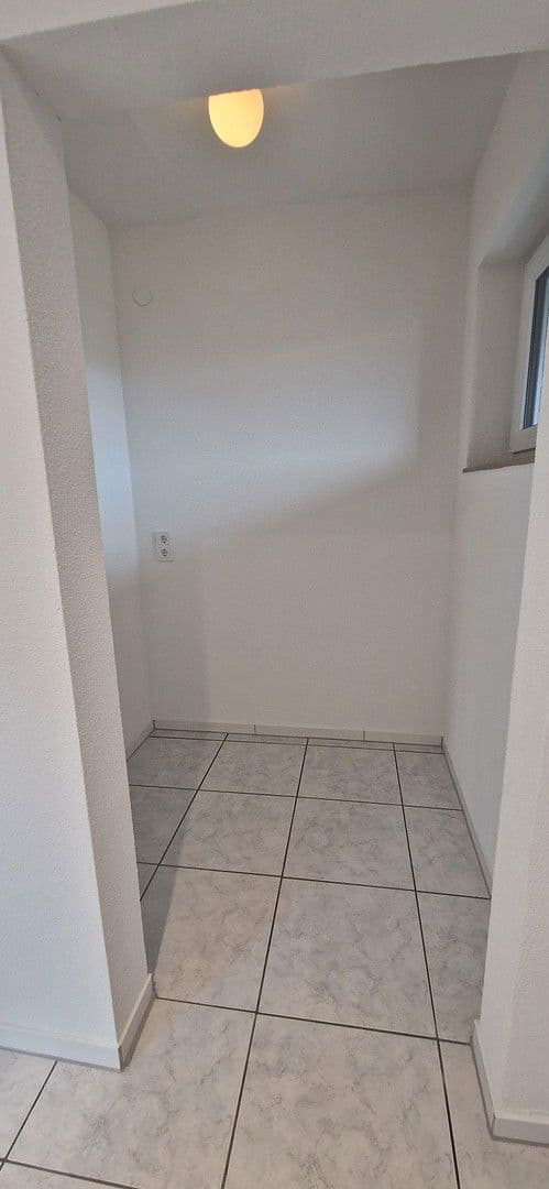 Prenájom bytu 3-izbový 112 m², Rielasingen-Worblingen, Bádensko-Wurttembersko Prenájom bytu 3-izbový 112 m², Rielasingen-Worblingen, Bádensko-Wurttembersko