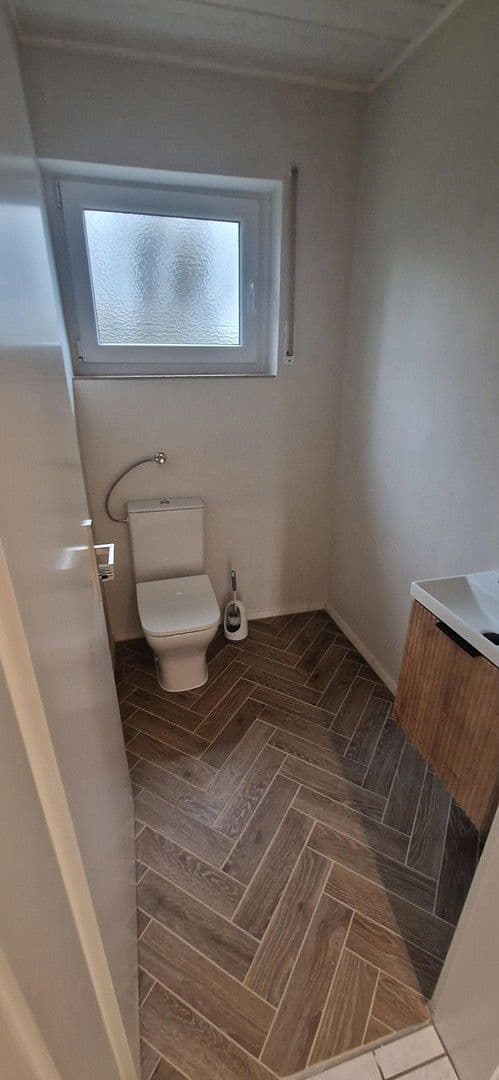 Prenájom bytu 3-izbový 112 m², Rielasingen-Worblingen, Bádensko-Wurttembersko Prenájom bytu 3-izbový 112 m², Rielasingen-Worblingen, Bádensko-Wurttembersko