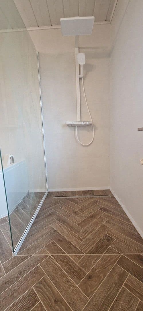 Prenájom bytu 3-izbový 112 m², Rielasingen-Worblingen, Bádensko-Wurttembersko Prenájom bytu 3-izbový 112 m², Rielasingen-Worblingen, Bádensko-Wurttembersko