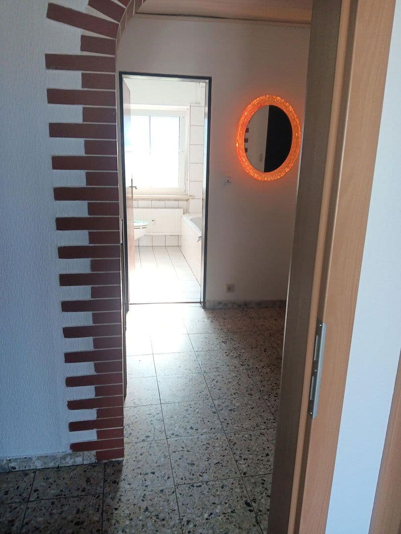 Predaj domu 180 m², pozemek 600 m², Am Pfaffenbusch 4, Ottrau, Hesensko Predaj domu 180 m², pozemek 600 m², Am Pfaffenbusch 4, Ottrau, Hesensko