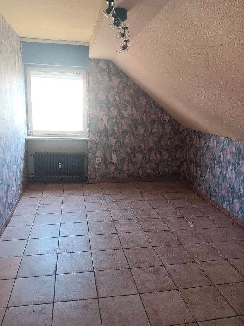 Predaj domu 180 m², pozemek 600 m², Am Pfaffenbusch 4, Ottrau, Hesensko Predaj domu 180 m², pozemek 600 m², Am Pfaffenbusch 4, Ottrau, Hesensko