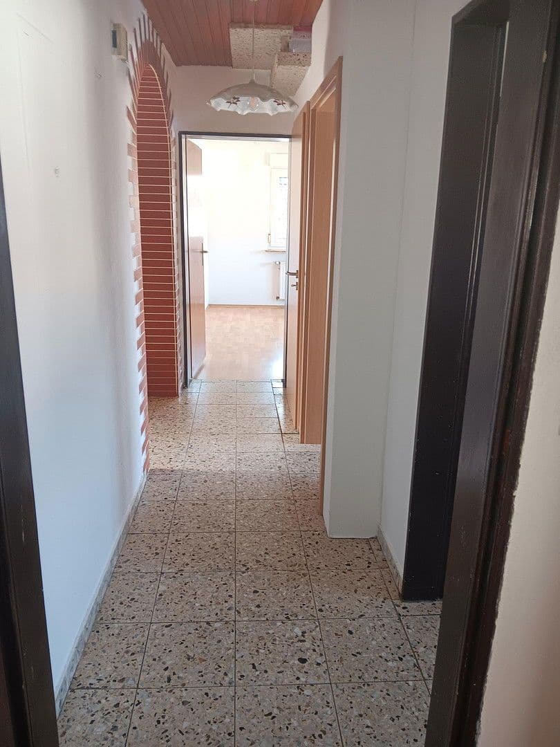 Predaj domu 180 m², pozemek 600 m², Am Pfaffenbusch 4, Ottrau, Hesensko Predaj domu 180 m², pozemek 600 m², Am Pfaffenbusch 4, Ottrau, Hesensko