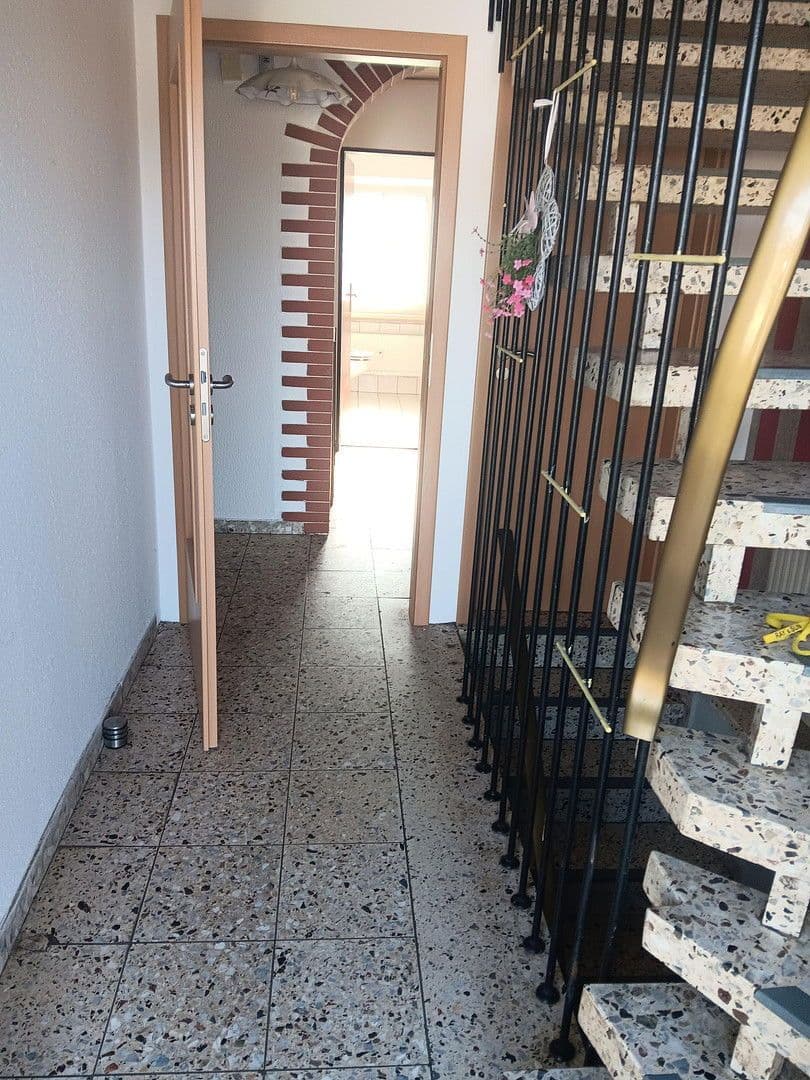 Predaj domu 180 m², pozemek 600 m², Am Pfaffenbusch 4, Ottrau, Hesensko Predaj domu 180 m², pozemek 600 m², Am Pfaffenbusch 4, Ottrau, Hesensko