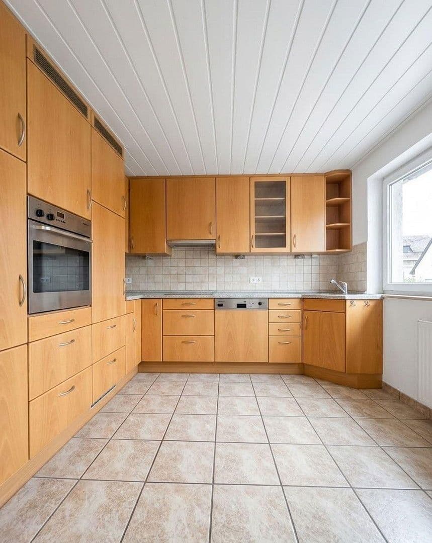 Predaj domu 165 m², pozemek 333 m², Bad Dürrheim, Bádensko-Wurttembersko Predaj domu 165 m², pozemek 333 m², Bad Dürrheim, Bádensko-Wurttembersko