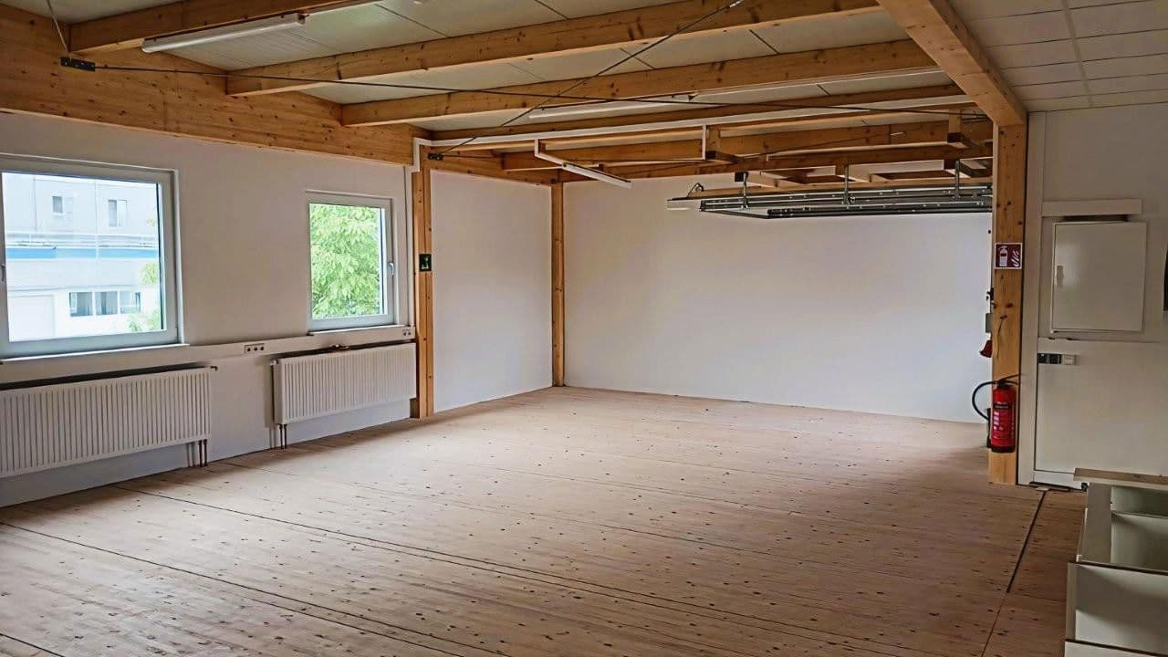 Prenájom nebytového priestoru 130 m², Auf der Höhe 9, Kernen im Remstal, Bádensko-Wurttembersko Prenájom nebytového priestoru 130 m², Auf der Höhe 9, Kernen im Remstal, Bádensko-Wurttembersko