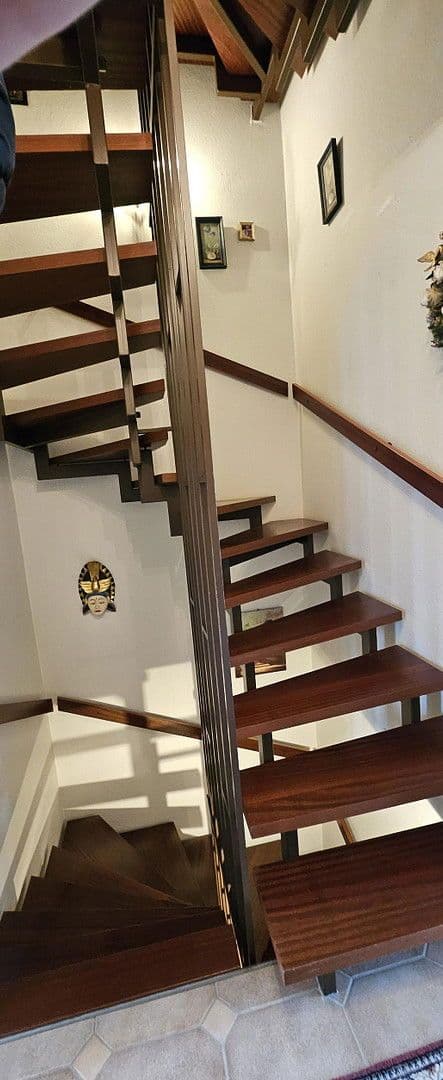 Predaj domu 118 m², pozemek 303 m², Brühl, Severné Porýnie - Westfálsko Predaj domu 118 m², pozemek 303 m², Brühl, Severné Porýnie - Westfálsko