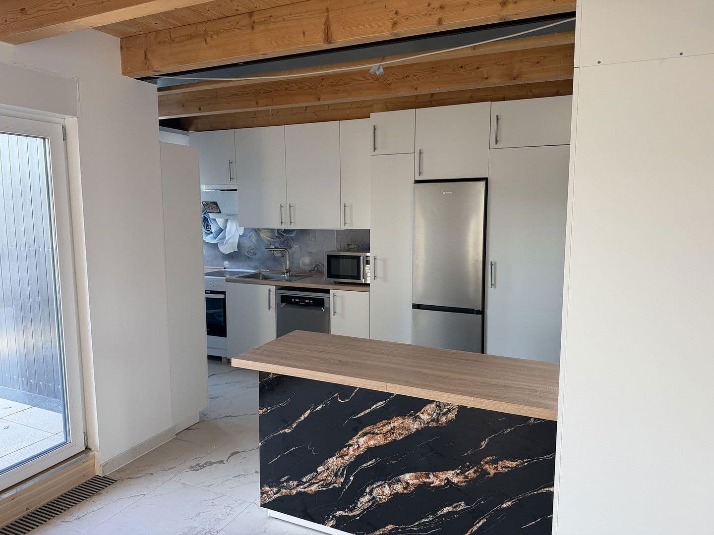 Prenájom bytu 4-izbový 111 m², Küfersteig 2, Berlin, Berlín Prenájom bytu 4-izbový 111 m², Küfersteig 2, Berlin, Berlín