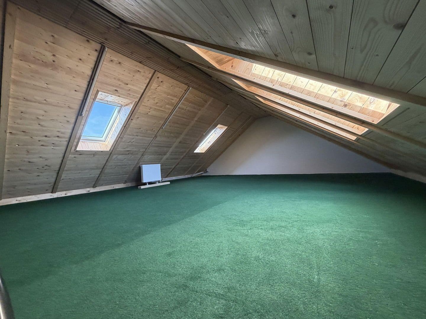 Prenájom bytu 4-izbový 111 m², Küfersteig 2, Berlin, Berlín Prenájom bytu 4-izbový 111 m², Küfersteig 2, Berlin, Berlín