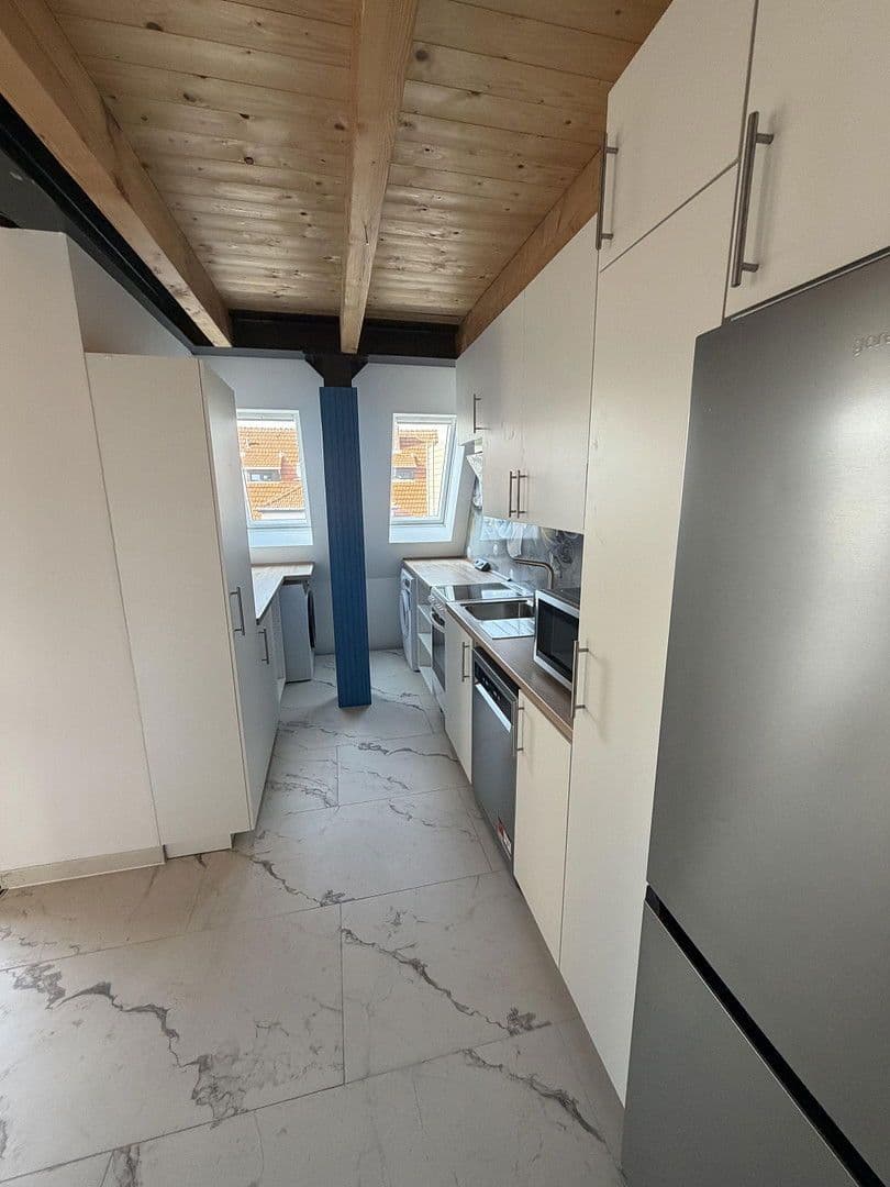 Prenájom bytu 4-izbový 111 m², Küfersteig 2, Berlin, Berlín Prenájom bytu 4-izbový 111 m², Küfersteig 2, Berlin, Berlín