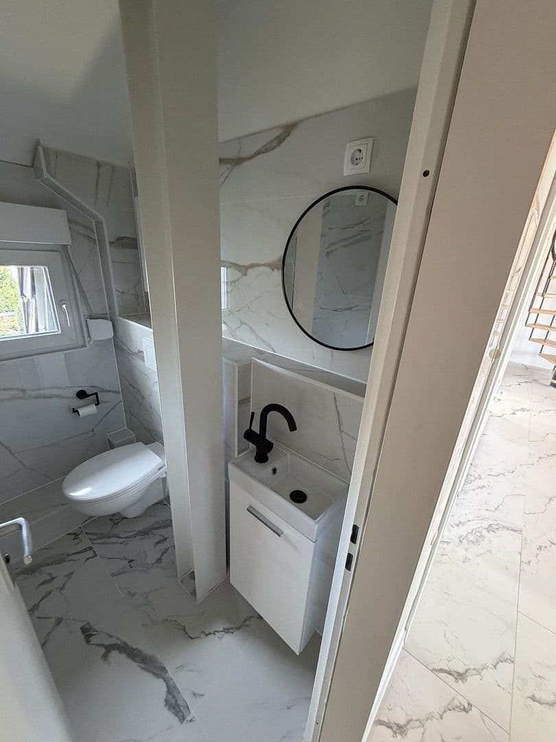 Prenájom bytu 4-izbový 111 m², Küfersteig 2, Berlin, Berlín Prenájom bytu 4-izbový 111 m², Küfersteig 2, Berlin, Berlín