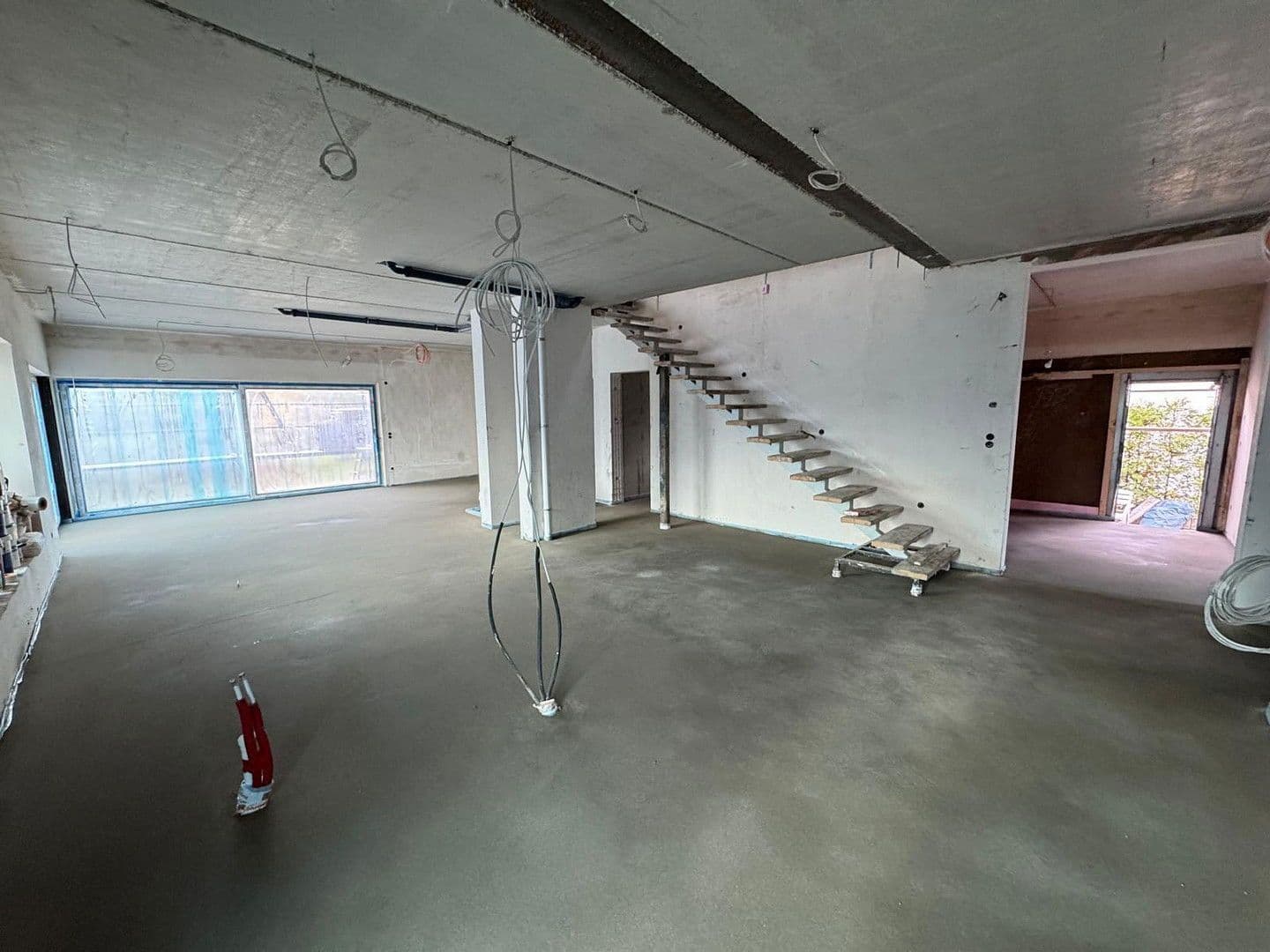 Predaj domu 341 m², pozemek 741 m², Rödermark, Hesensko Predaj domu 341 m², pozemek 741 m², Rödermark, Hesensko