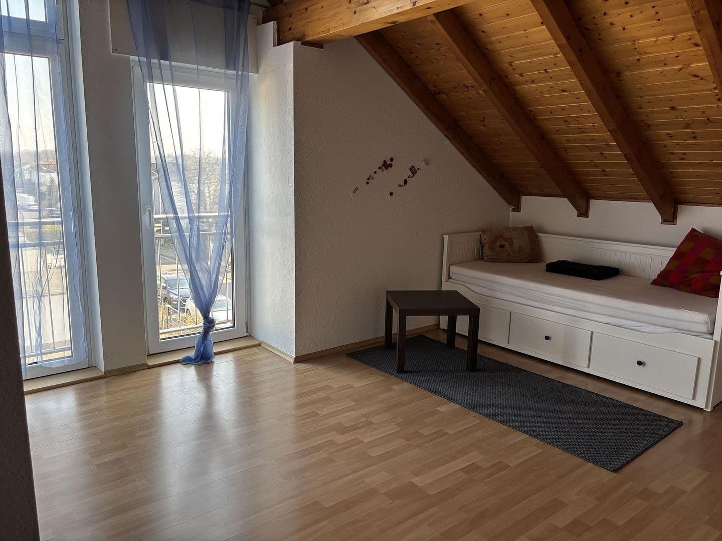 Predaj domu 230 m², pozemek 454 m², Odenwaldstr. 13, Obertshausen, Hesensko Predaj domu 230 m², pozemek 454 m², Odenwaldstr. 13, Obertshausen, Hesensko