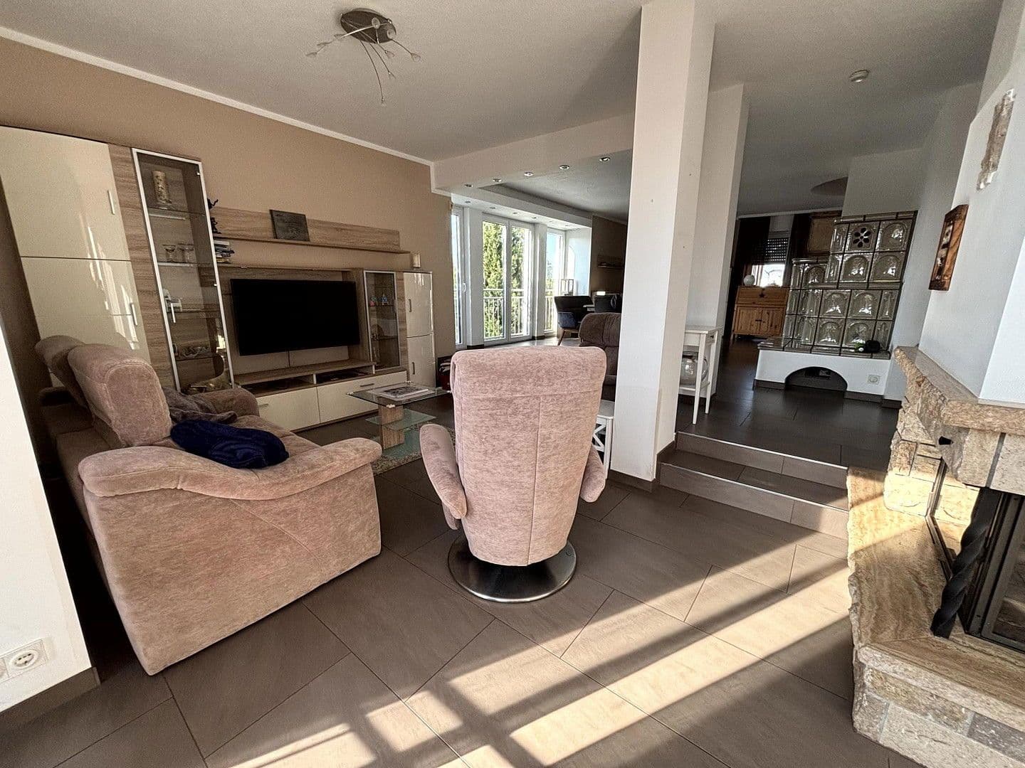 Predaj domu 230 m², pozemek 454 m², Odenwaldstr. 13, Obertshausen, Hesensko Predaj domu 230 m², pozemek 454 m², Odenwaldstr. 13, Obertshausen, Hesensko