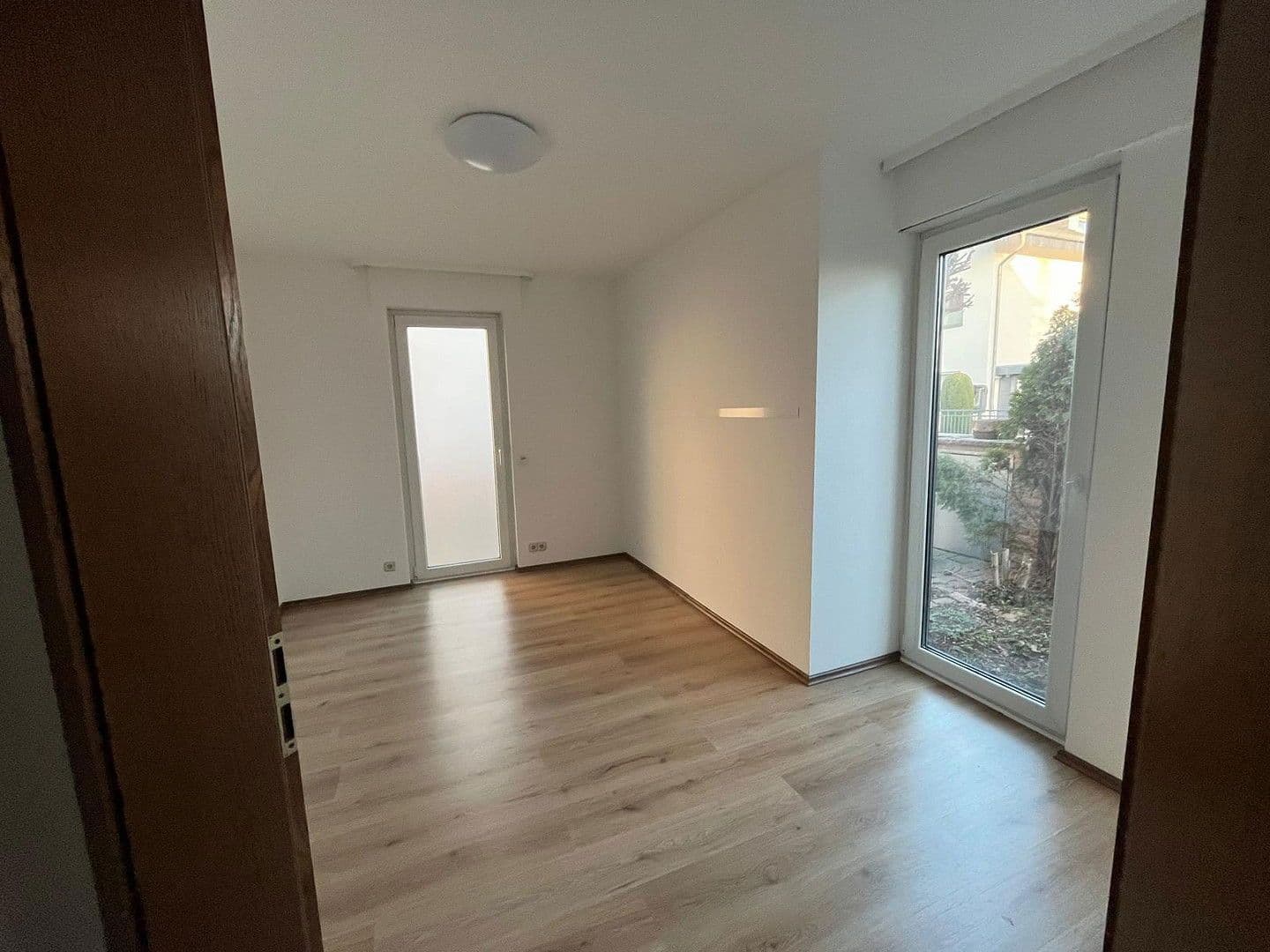 Predaj domu 230 m², pozemek 454 m², Odenwaldstr. 13, Obertshausen, Hesensko Predaj domu 230 m², pozemek 454 m², Odenwaldstr. 13, Obertshausen, Hesensko