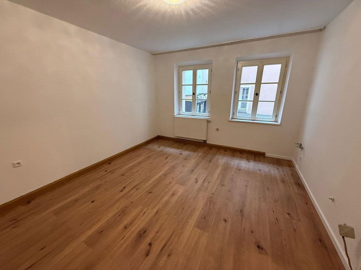 Prenájom bytu 2-izbový 62 m², Ludwigstr.48, Nürnberg, Bavorsko Prenájom bytu 2-izbový 62 m², Ludwigstr.48, Nürnberg, Bavorsko