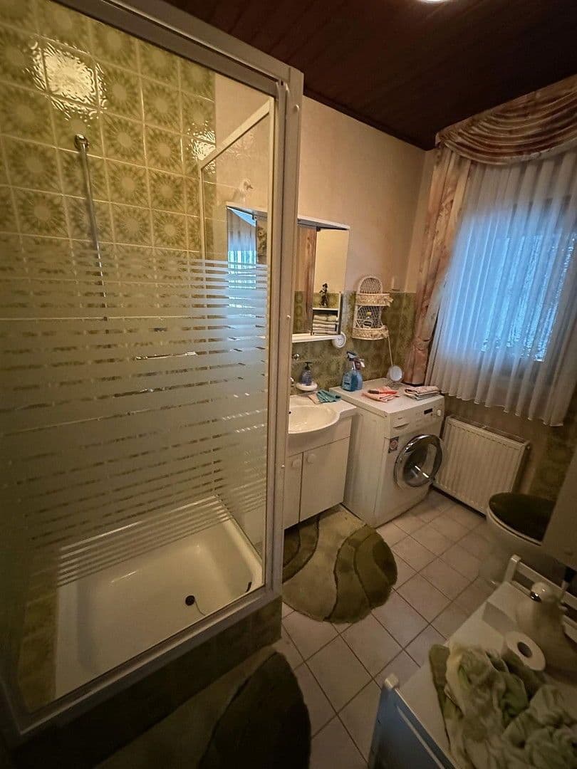 Prenájom domu 196 m², pozemek 770 m², Solms, Hesensko Prenájom domu 196 m², pozemek 770 m², Solms, Hesensko