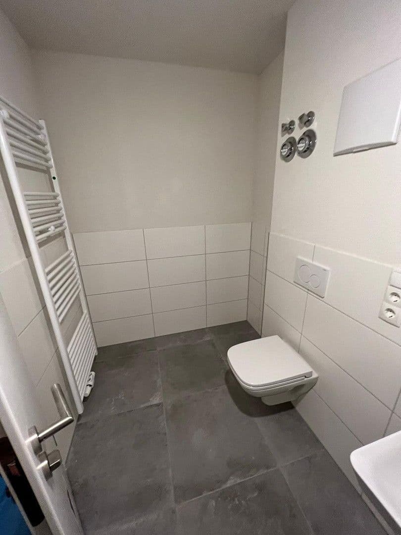 Prenájom bytu 2-izbový 104 m², Weinsteige 10, Bad Mergentheim, Bádensko-Wurttembersko Prenájom bytu 2-izbový 104 m², Weinsteige 10, Bad Mergentheim, Bádensko-Wurttembersko