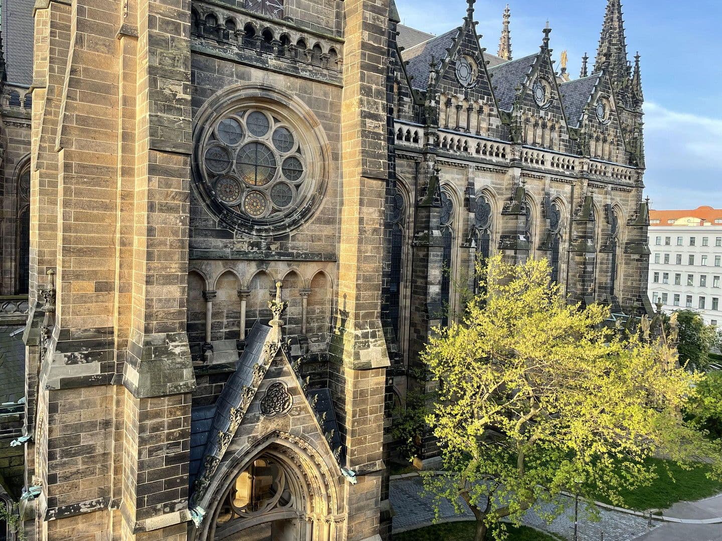 Prenájom bytu 3-izbový 100 m², Riemannstrasse 28, Leipzig, Sasko Prenájom bytu 3-izbový 100 m², Riemannstrasse 28, Leipzig, Sasko