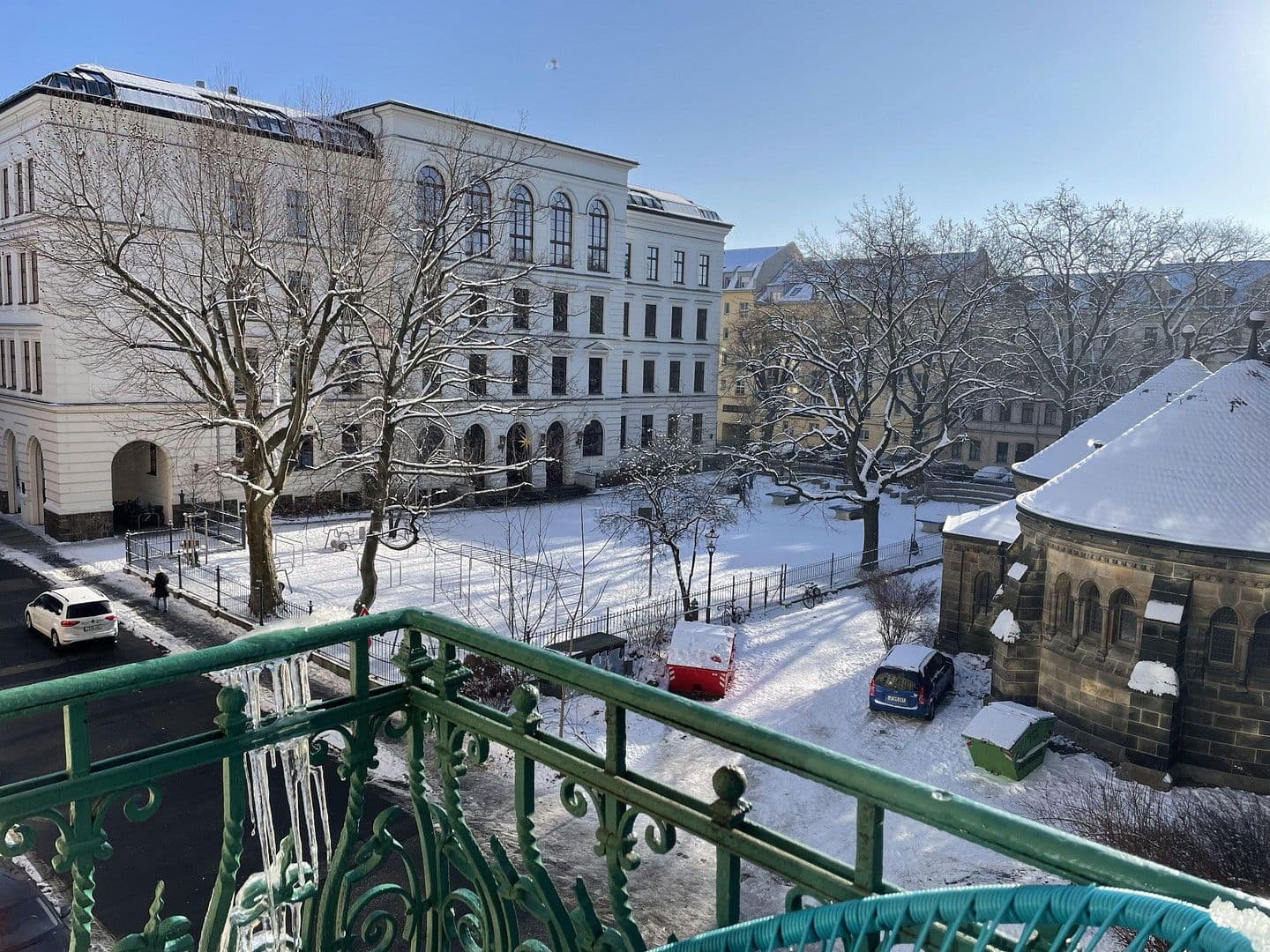 Prenájom bytu 3-izbový 100 m², Riemannstrasse 28, Leipzig, Sasko Prenájom bytu 3-izbový 100 m², Riemannstrasse 28, Leipzig, Sasko