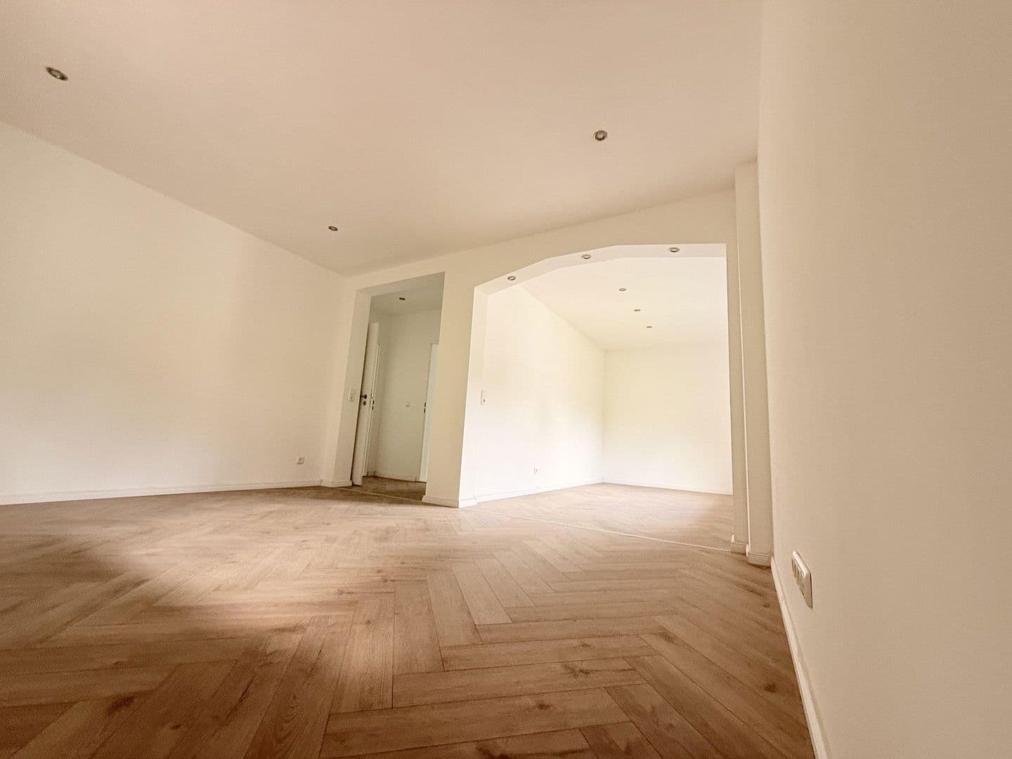 Predaj domu 240 m², pozemek 840 m², Oelmühler Straße 15, Hagen, Severné Porýnie - Westfálsko Predaj domu 240 m², pozemek 840 m², Oelmühler Straße 15, Hagen, Severné Porýnie - Westfálsko
