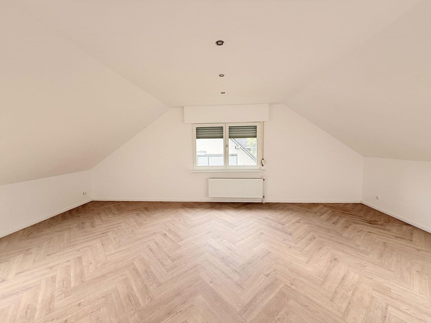 Predaj domu 240 m², pozemek 840 m², Oelmühler Straße 15, Hagen, Severné Porýnie - Westfálsko Predaj domu 240 m², pozemek 840 m², Oelmühler Straße 15, Hagen, Severné Porýnie - Westfálsko