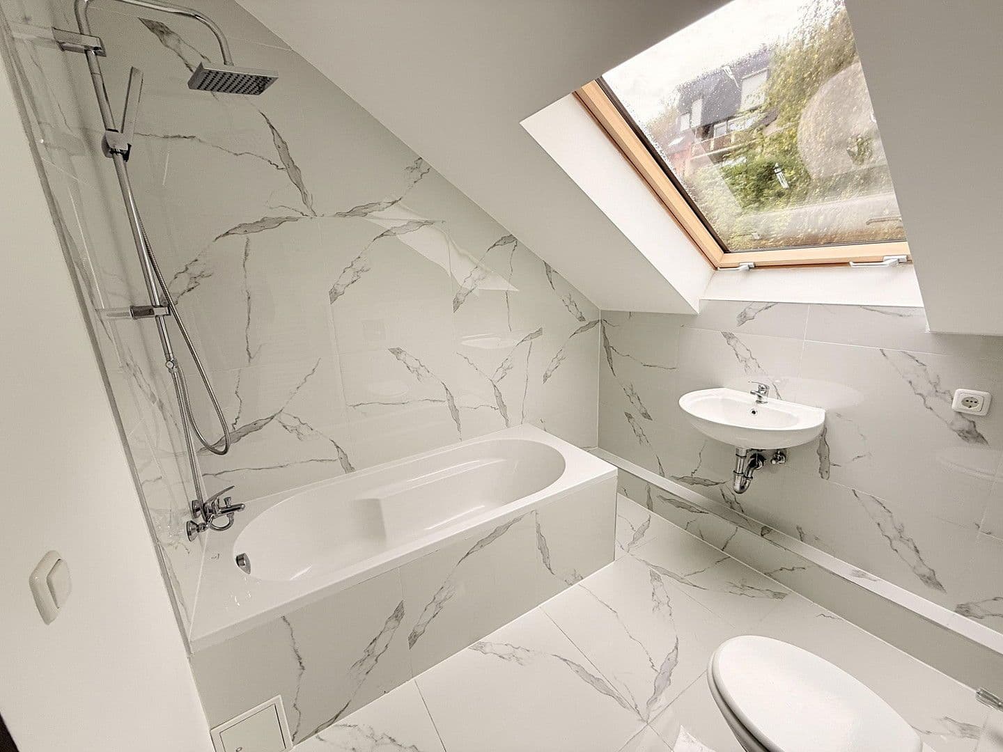 Predaj domu 240 m², pozemek 840 m², Oelmühler Straße 15, Hagen, Severné Porýnie - Westfálsko Predaj domu 240 m², pozemek 840 m², Oelmühler Straße 15, Hagen, Severné Porýnie - Westfálsko