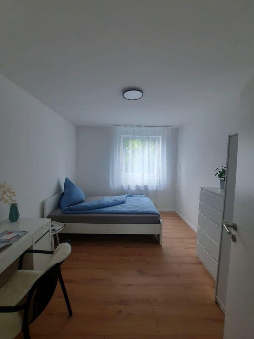 Prenájom bytu 15 m², Rollnerstraße 40, Nürnberg, Bavorsko Prenájom bytu 15 m², Rollnerstraße 40, Nürnberg, Bavorsko