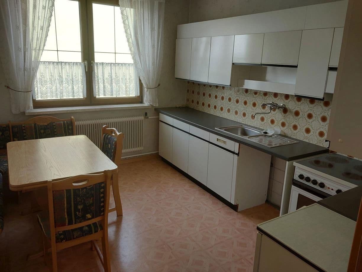 Predaj domu 260 m², pozemek 1.000 m², Hausbach 56, Schwarzenau, Dolné Rakúsko Predaj domu 260 m², pozemek 1.000 m², Hausbach 56, Schwarzenau, Dolné Rakúsko