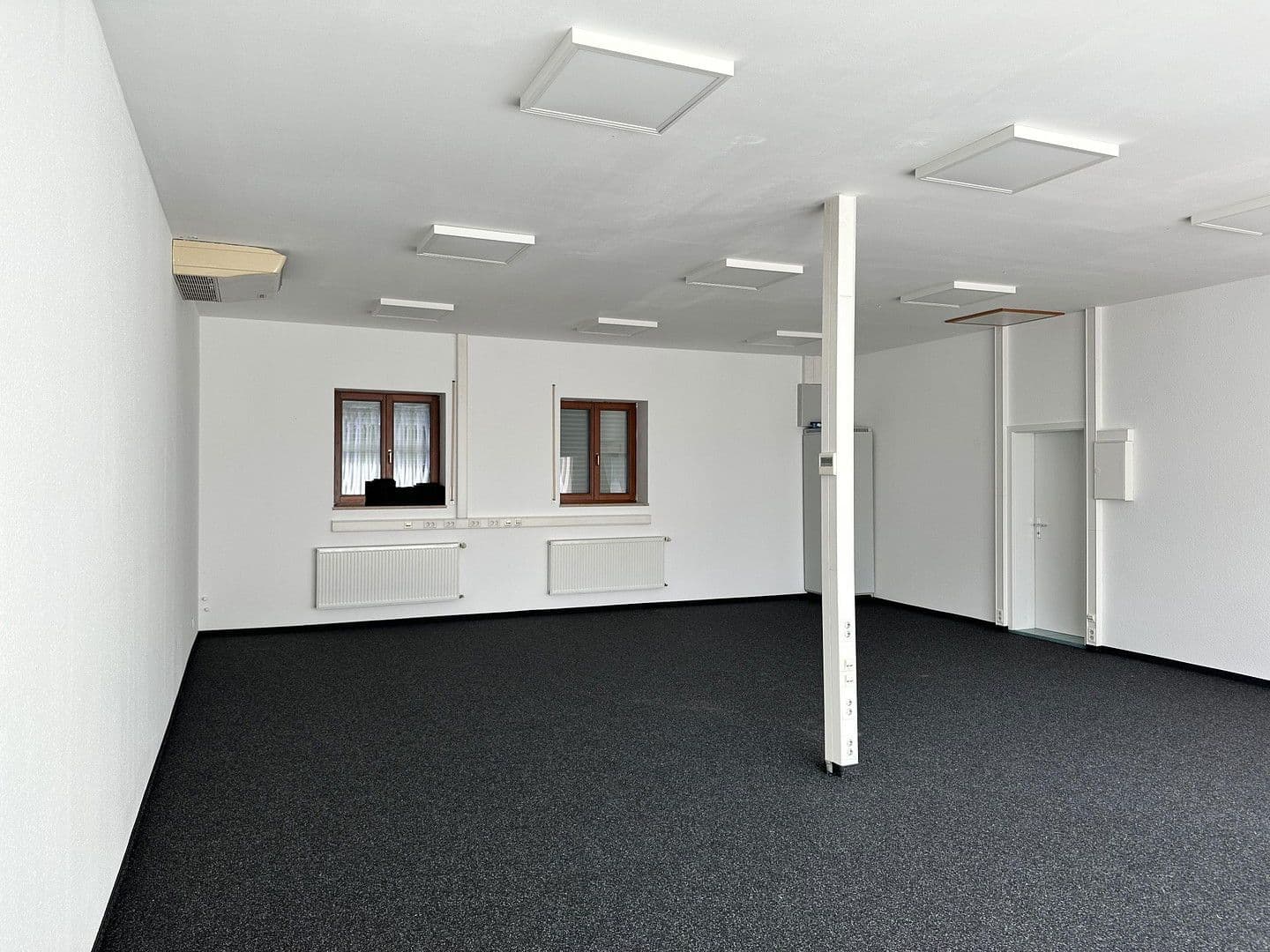 Prenájom nebytového priestoru 588 m², Mühllach 11, Röthenbach an der Pegnitz, Bavorsko Prenájom nebytového priestoru 588 m², Mühllach 11, Röthenbach an der Pegnitz, Bavorsko