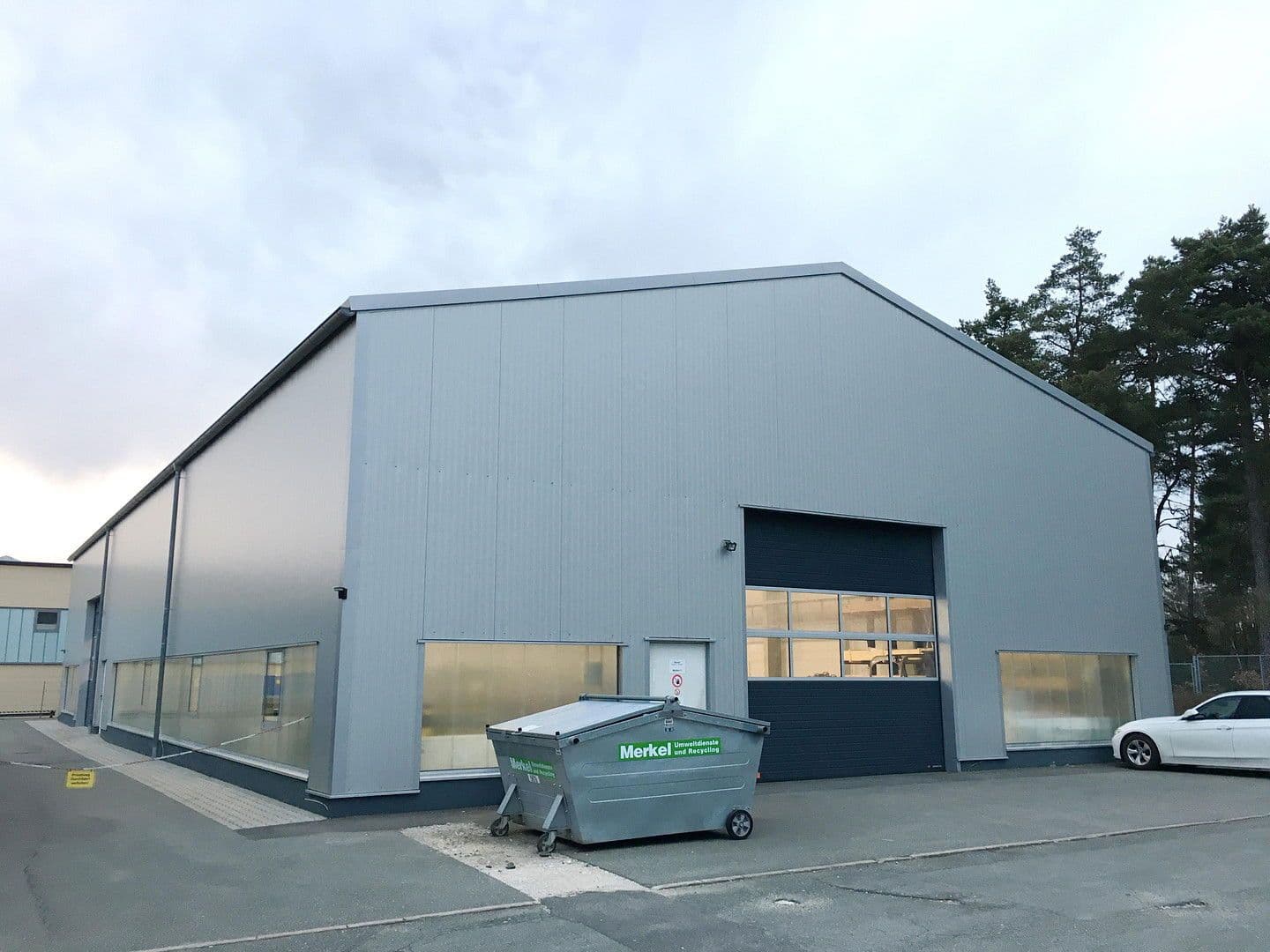 Prenájom nebytového priestoru 588 m², Mühllach 11, Röthenbach an der Pegnitz, Bavorsko Prenájom nebytového priestoru 588 m², Mühllach 11, Röthenbach an der Pegnitz, Bavorsko