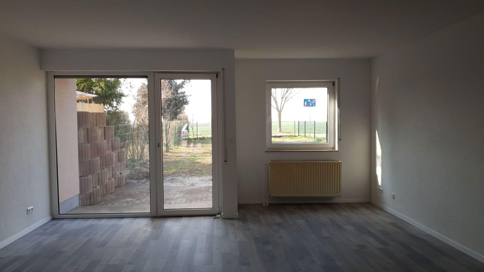 Prenájom domu 161 m², pozemek 300 m², Wettin-Löbejün, Sasko-Anhaltsko Prenájom domu 161 m², pozemek 300 m², Wettin-Löbejün, Sasko-Anhaltsko