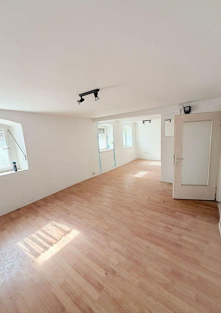Predaj domu 220 m², pozemek 150 m², Künzelsau, Bádensko-Wurttembersko Predaj domu 220 m², pozemek 150 m², Künzelsau, Bádensko-Wurttembersko