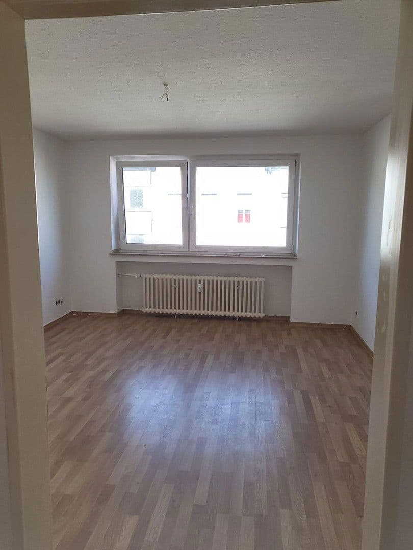 Prenájom bytu 2-izbový 92 m², Rheinstr. 16, Krefeld, Severné Porýnie - Westfálsko Prenájom bytu 2-izbový 92 m², Rheinstr. 16, Krefeld, Severné Porýnie - Westfálsko