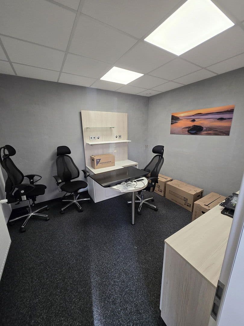 Prenájom nebytového priestoru 280 m², Viersener Straße 240, Mönchengladbach, Severné Porýnie - Westfálsko Prenájom nebytového priestoru 280 m², Viersener Straße 240, Mönchengladbach, Severné Porýnie - Westfálsko