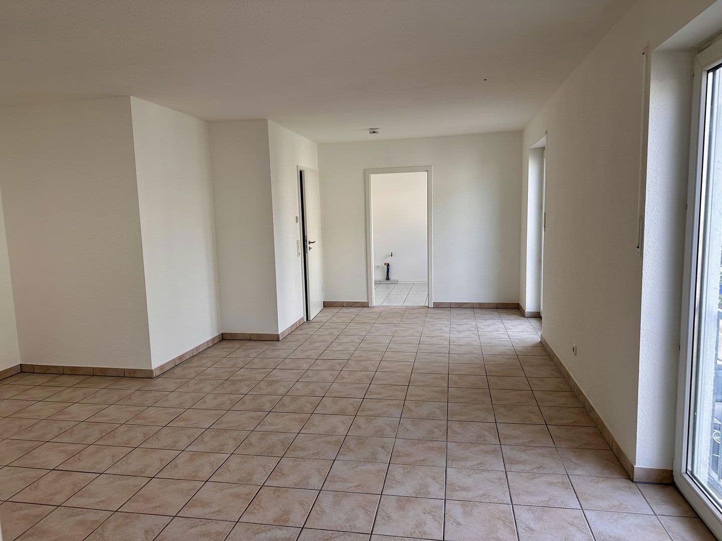 Prenájom bytu 2-izbový 59 m², Burgstr. 44, Leverkusen, Severné Porýnie - Westfálsko Prenájom bytu 2-izbový 59 m², Burgstr. 44, Leverkusen, Severné Porýnie - Westfálsko