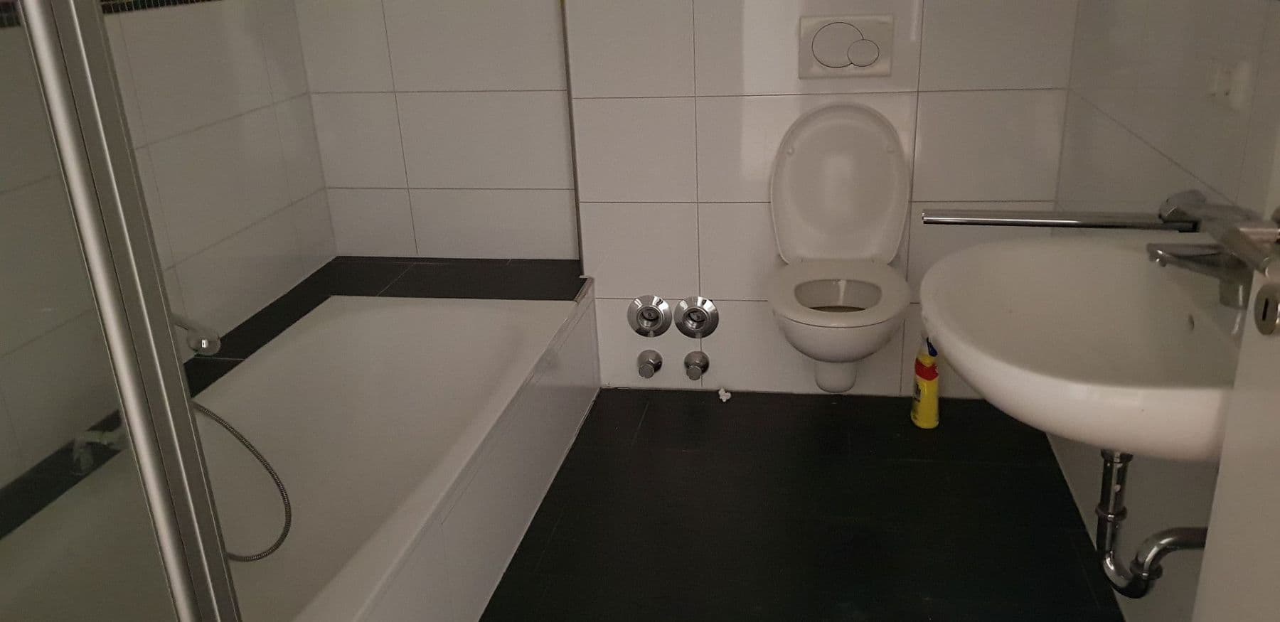 Prenájom bytu 2-izbový 74 m², Hermine-Berthold Str. 14, Bremen, Brémy Prenájom bytu 2-izbový 74 m², Hermine-Berthold Str. 14, Bremen, Brémy