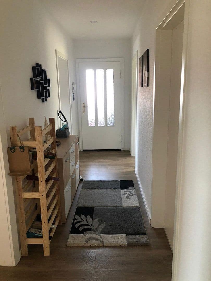 Prenájom bytu 3-izbový 75 m², Neunkirchen, Sársko Prenájom bytu 3-izbový 75 m², Neunkirchen, Sársko