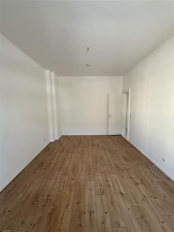 Prenájom bytu 4-izbový 103 m², Magdalenenstraße 21, Berlin, Berlín Prenájom bytu 4-izbový 103 m², Magdalenenstraße 21, Berlin, Berlín