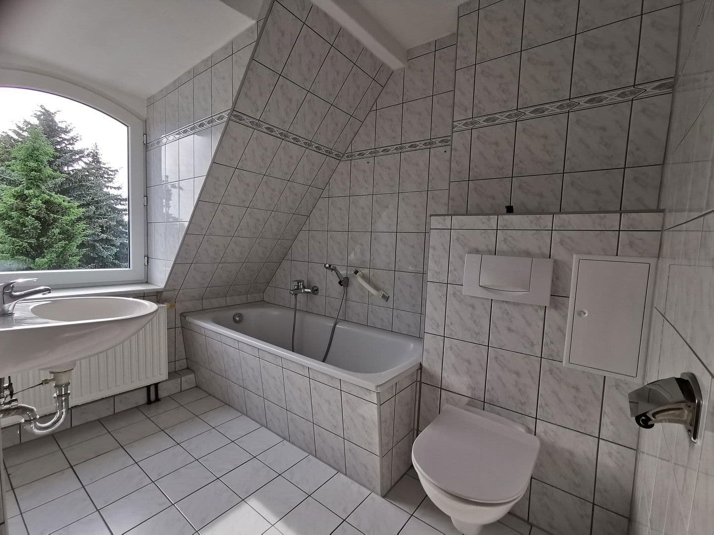 Prenájom bytu 2-izbový 52 m², Teuchern, Sasko-Anhaltsko Prenájom bytu 2-izbový 52 m², Teuchern, Sasko-Anhaltsko