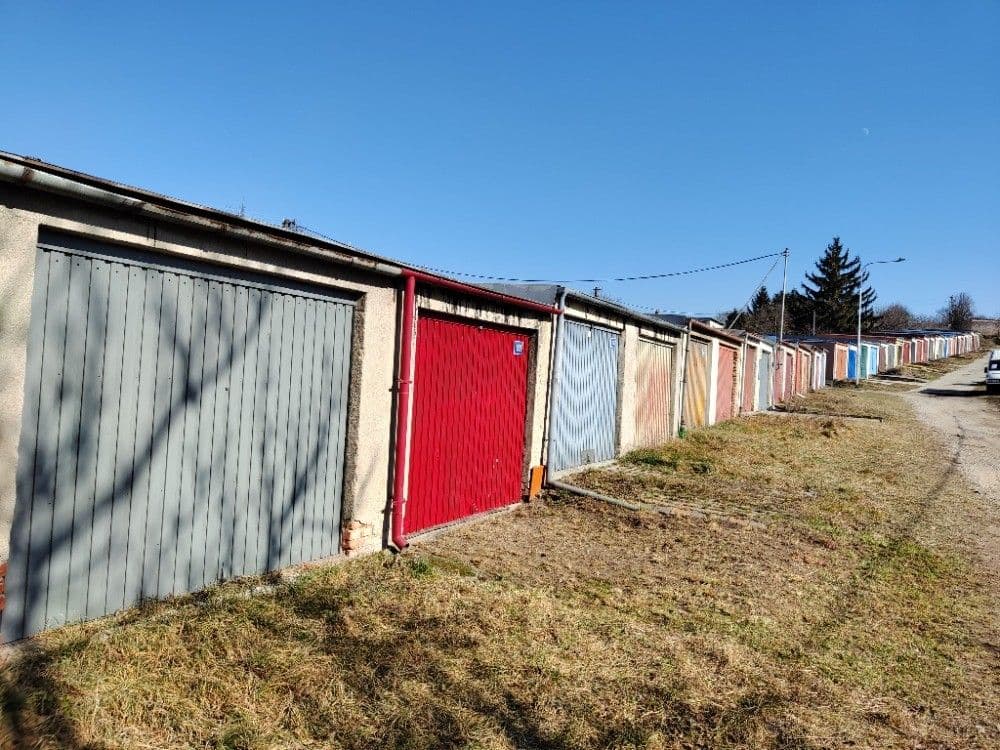 Predaj garáže 19 m², Dlouhá, Šlapanice, Jihomoravský kraj Predaj garáže 19 m², Dlouhá, Šlapanice, Jihomoravský kraj