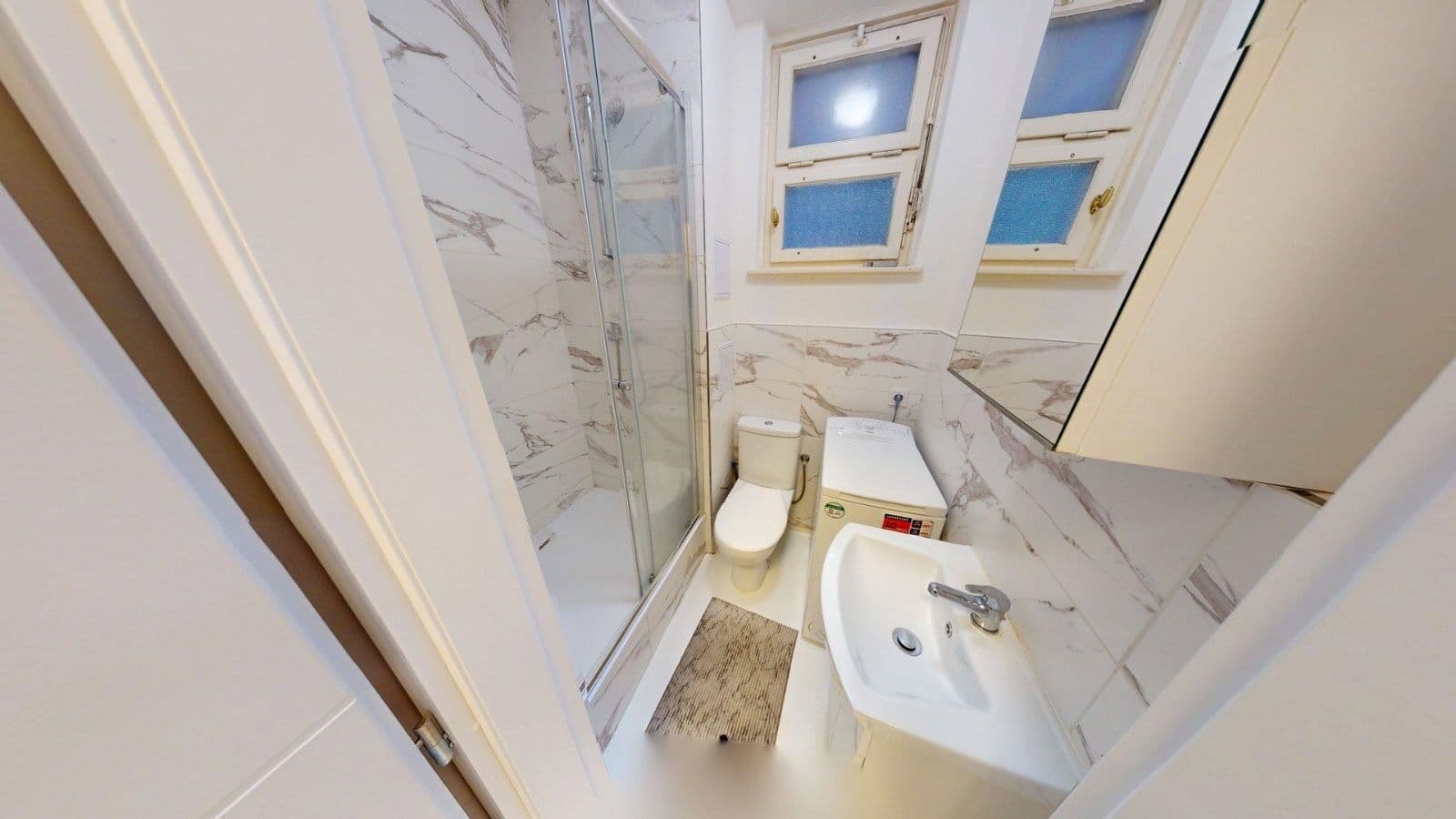 Prenájom bytu 2-izbový 56 m², Krakovská, Praha, Praha Prenájom bytu 2-izbový 56 m², Krakovská, Praha, Praha