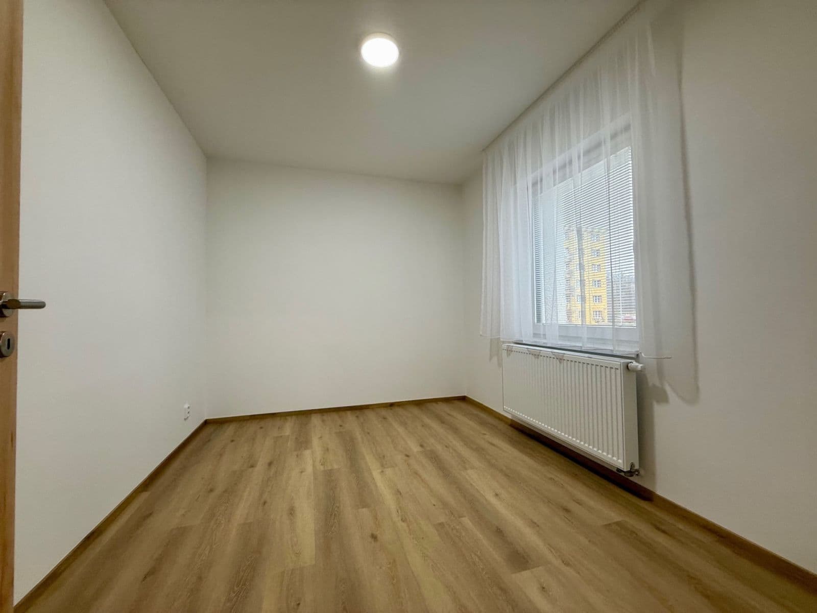 Prenájom bytu 3-izbový 56 m², Mochovská, Praha, Praha Prenájom bytu 3-izbový 56 m², Mochovská, Praha, Praha