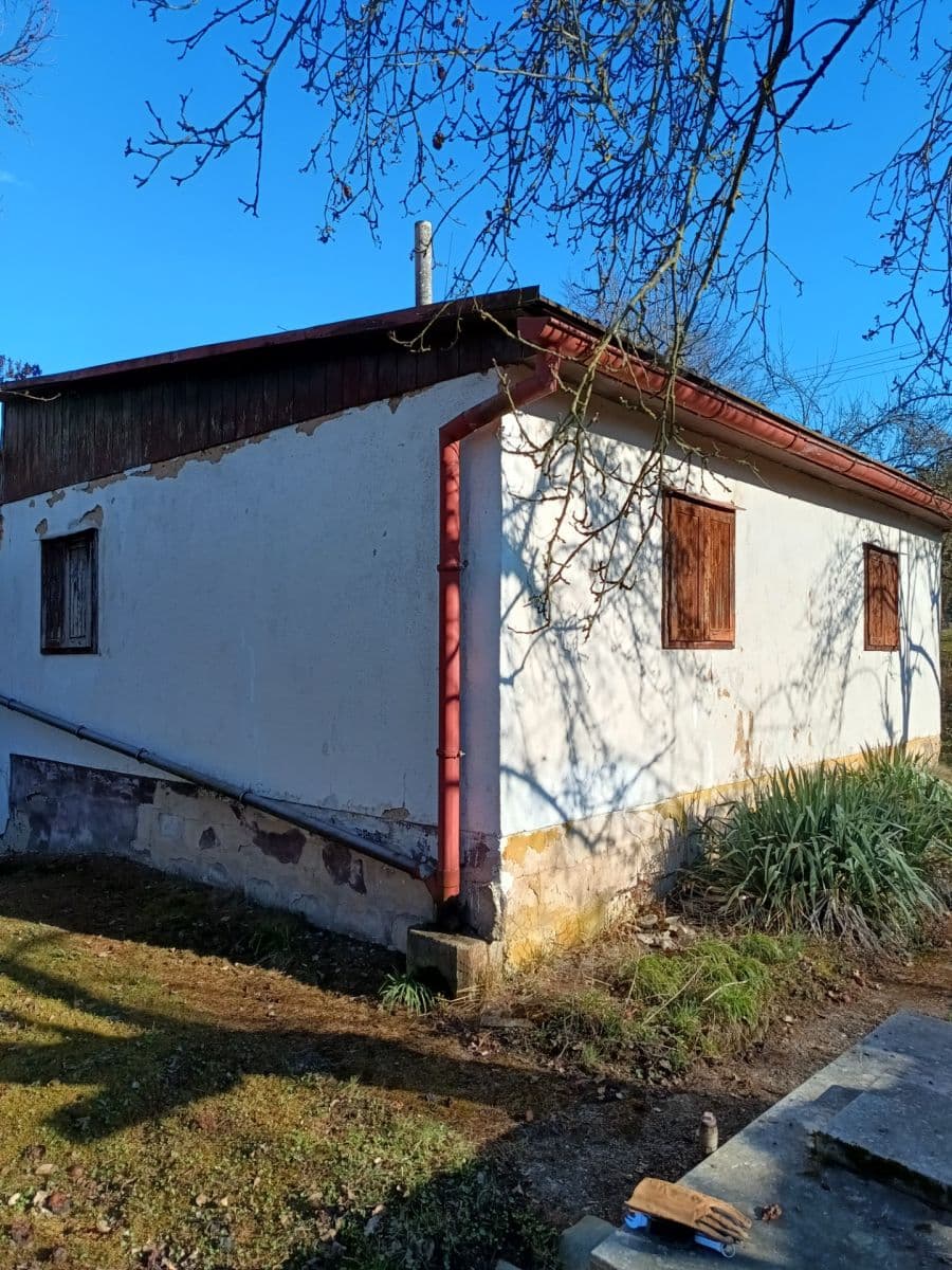 Predaj rekreačného objektu 62 m², pozemek 504 m², Lesní, Zadní Třebaň, Středočeský kraj Predaj rekreačného objektu 62 m², pozemek 504 m², Lesní, Zadní Třebaň, Středočeský kraj