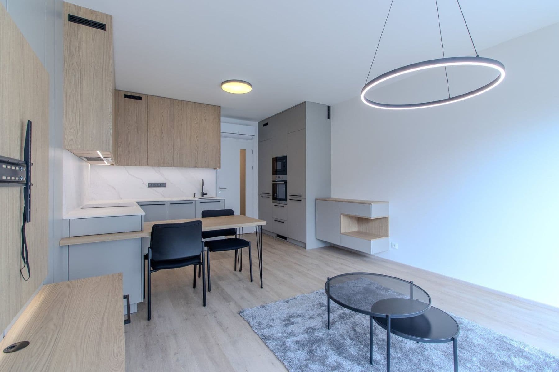 Prenájom bytu 1-izbový 33 m², Poděbradská, Praha, Praha Prenájom bytu 1-izbový 33 m², Poděbradská, Praha, Praha