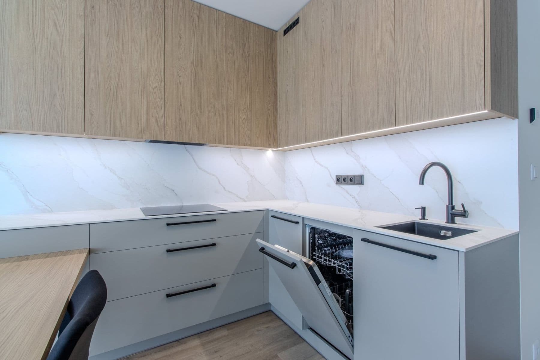 Prenájom bytu 1-izbový 33 m², Poděbradská, Praha, Praha Prenájom bytu 1-izbový 33 m², Poděbradská, Praha, Praha