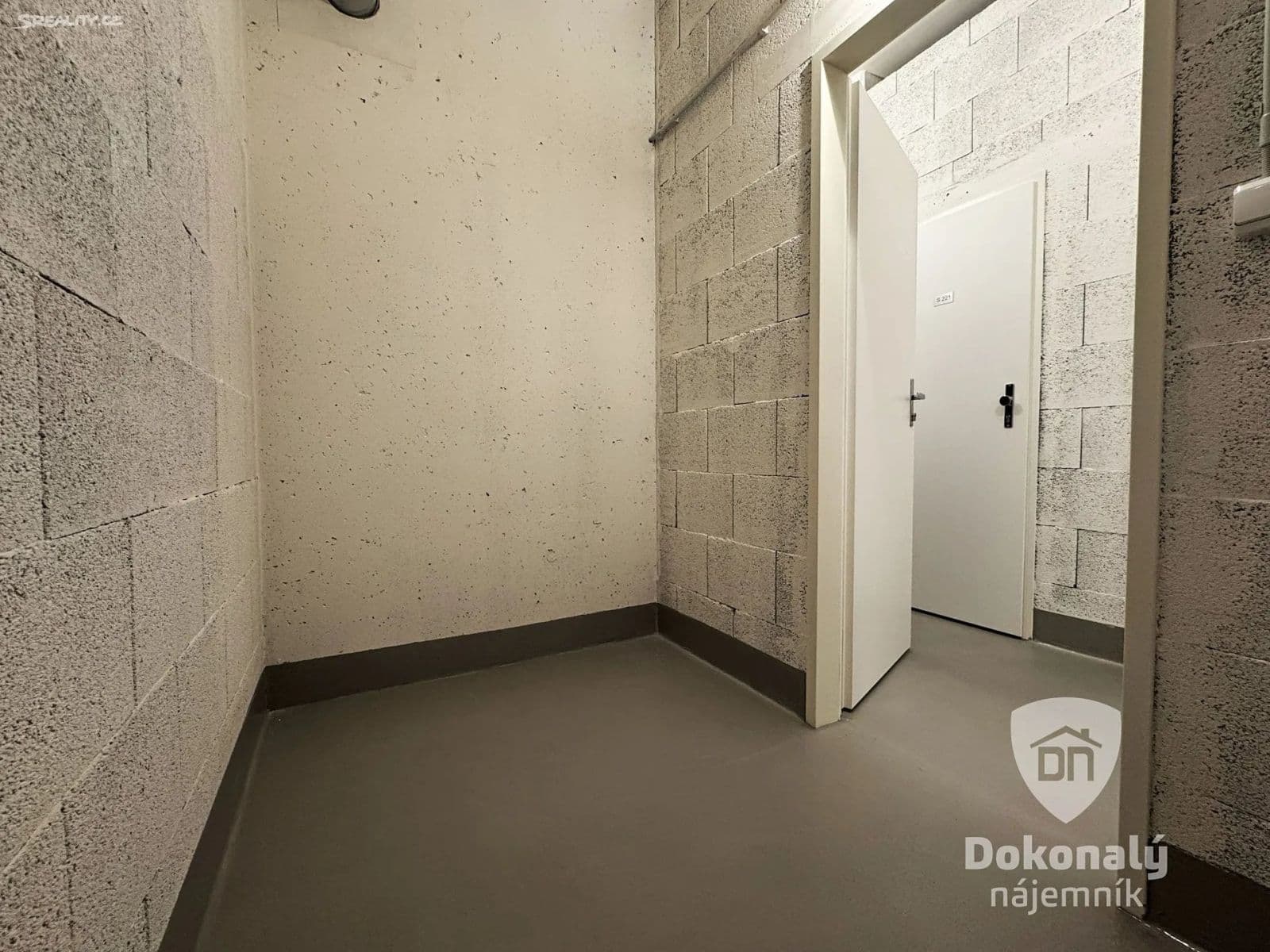 Prenájom bytu 1-izbový 33 m², Poděbradská, Praha, Praha Prenájom bytu 1-izbový 33 m², Poděbradská, Praha, Praha